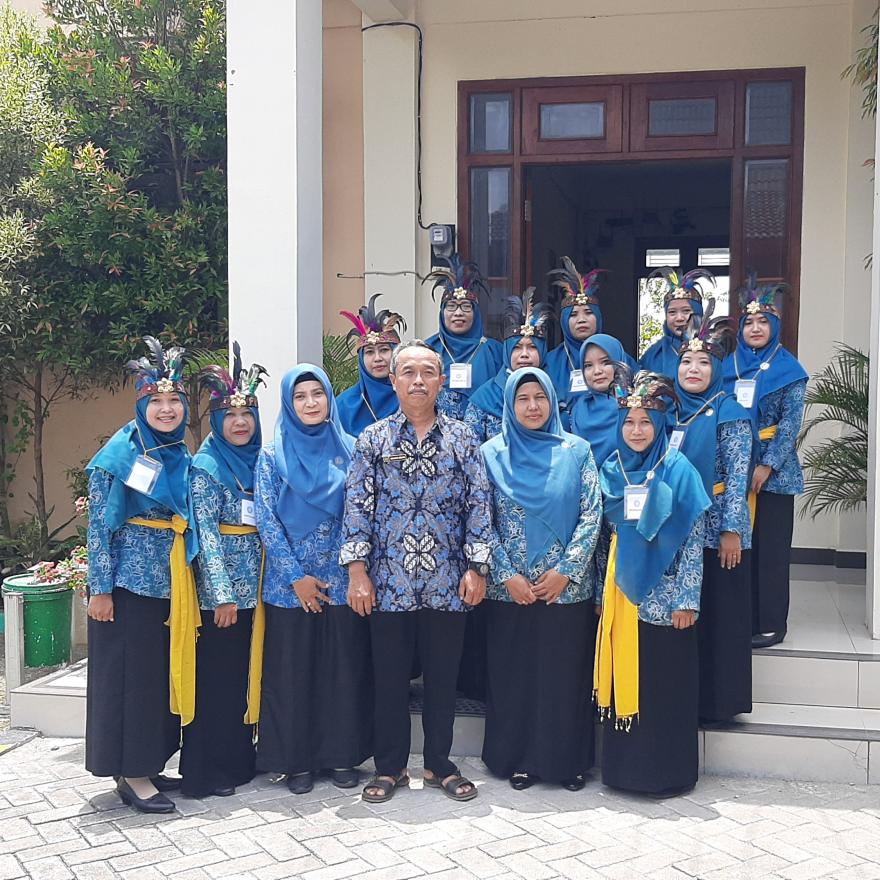 KUNJUNGAN PKK DESA MAGERSARI KE DESA KEBOMLATI KECAMATAN PLUMPANG KABUPATEN TUBAN